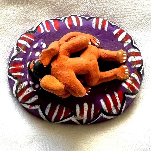 Vintage 1990s Mexican Fired Ceramic Erotic Copulating Couple Fertility Tableau - Picture 4 of 8